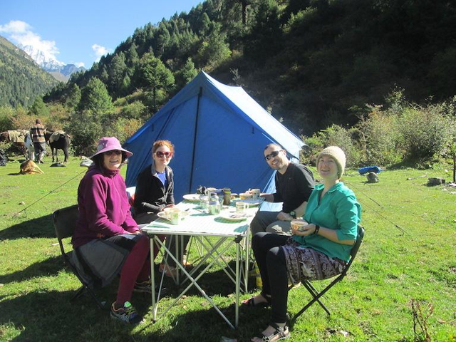 Bhutan Trekking Frühstück
