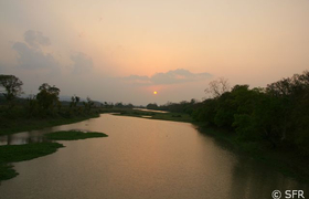 Sonnenuntergang am Brahmaputra
