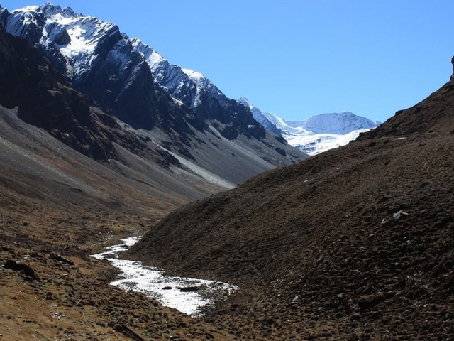 Jomolhari Trek