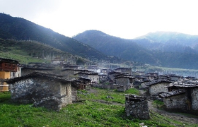 Dorf Merak Sakteng