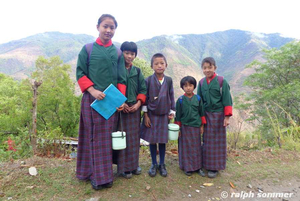 Schulkinder in Bhutan