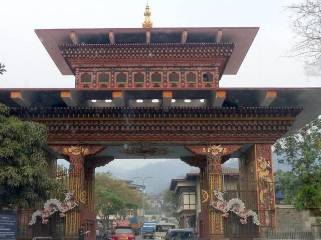 Eingangstor zum Königreich Bhutan Phuentsholing